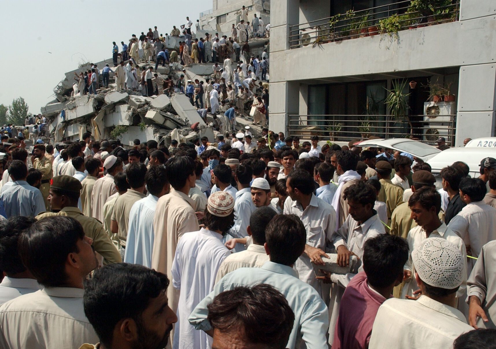 2005: Earthquake